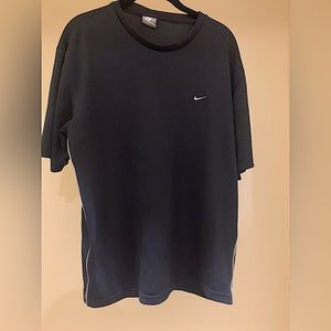 Black Nike shirt size large